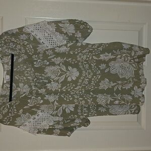Palm Rio Olive and White Floral Blouse NWOT